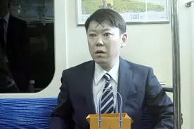 男子额头突然出现X符号，怎么擦都擦不掉，原来这是死亡的预兆！