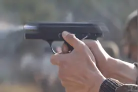 一名特种兵的训练日常 看完忍不住“刷个火箭”
