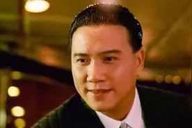 万梓良一张照片引热议，网友：大哥还是大哥！儿子正面照太帅了！视频封面