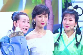白娘子许仙再聚首！“她”却不穿戏服，被骂耍大牌终于说真实原因视频封面