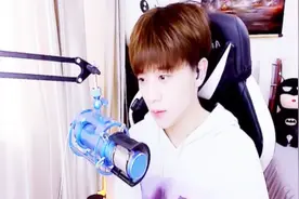 一首《你还要我怎样》翻唱版，一开嗓瞬间觉得太像原唱了！