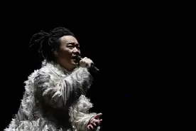 经典老歌：陈奕迅一曲《红玫瑰》，前奏响起，彻底沦陷了视频封面