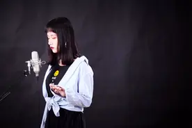美女摇滚嗓翻唱抖音古风神曲《离人愁》一曲戏腔惊艳了时光