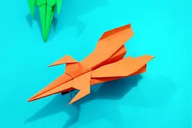 这架战斗纸飞机的飞行速度非常快，折法却很简单，原创改造设计视频封面