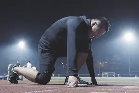 穿上这双鞋特步跑鞋，脚底凉凉，相亲不再凉凉视频封面