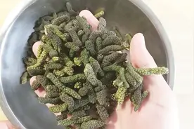今天蒸了一盘枸棒槌，太好吃了视频封面