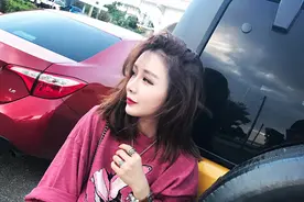 字母印花摇滚个性百搭拒绝浮夸，撩亲淘分享宽松显瘦短袖T恤来袭图片