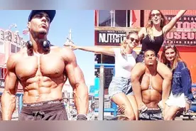 女生更喜欢健身的男生，街头健身玩成这样，你可以秀一把！视频封面