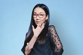 “金句女王”马薇薇：一个辩手，从台前到幕后的优势视频封面