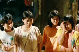 5个男生讲鬼故事吓唬女生，没想到反被女生的鬼故事吓跑视频封面