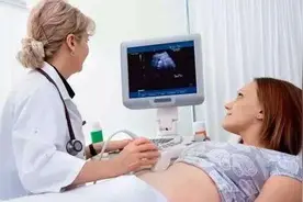 孕期分泌物如果出现这种颜色要当心，可能是胎儿的求救信号图片