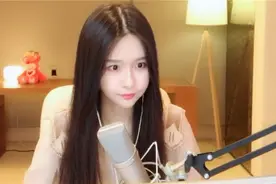 阿冷翻唱《断点》忧伤唱腔直击心灵！我吻过你的脸，你双手...视频封面