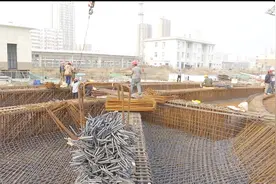 郑焦铁路焦作站南广场及南站房项目 加快建设早日服务市民出行视频封面