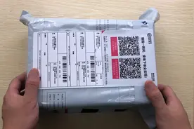 开箱！从6888到4599元，iPhone8 plus只用了半年视频封面