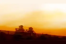 三门峡一工厂发生硝酸泄漏 橘黄色烟雾弥漫四周视频封面