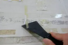 白墙上贴的图案胶带很难看？教你一个小妙招，去除胶带还不留痕迹视频封面
