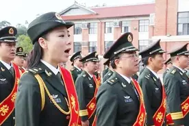 2018年最新军人转业新规，将转业的军官幸福了，这些好处都能享受视频封面