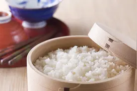 蒸米饭夹生了，不要担心，滴几滴它就帮你轻松搞定！视频封面