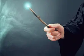 街头瞬间消失魔术揭秘，真相让你吃惊，原来是那么回事！视频封面
