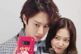 Super Junior希澈确定不参与组合回归舞台，这原因真的让人担心视频封面