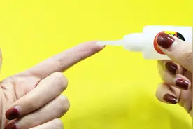 原来溶解502胶水这么简单？只需滴两滴它，快速溶解没有残留！视频封面