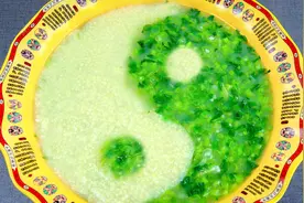 大厨教你做清淡美味的蔬菜粥，好喝又好看