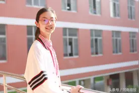 郑州美女学霸被保送清华，测试全国第一，妈妈都惊呆了图片