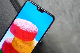 国产手机拍照不行？5倍光学变焦业内首创，华为P20雄踞榜首视频封面