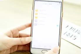 打开手机这个文件，即可查看连接过的wifi信息，知道的人不多视频封面