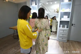 80后是垮掉的一代？这个郑州80后美女做生意 10年买3套房图片