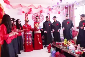 新郎新娘抖音中毒太深，婚礼上跳起了C哩C哩舞，河北承德！视频封面