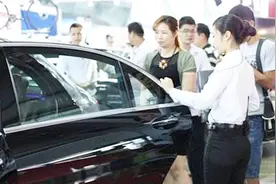 没有驾驶证可以买车回家吗？贷款可以买吗？我来告诉你视频封面