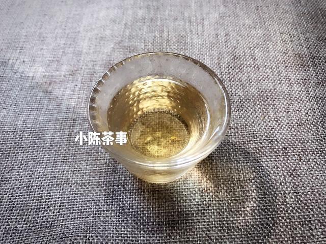 香、纯净、醇厚、清甜、柔和，挑选白茶的五大要诀，请收藏！