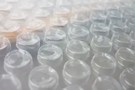 快递里面的气泡膜还有吗？它在生活中作用太大啦！别再傻傻的丢了视频封面