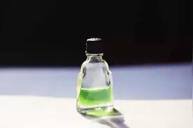 双面胶印去除不掉，用了它，五秒高效去除不留痕迹！视频封面