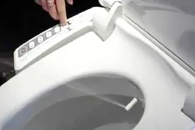 国产千元智能马桶盖，屁屁都不用自己擦！爽到尖叫视频封面