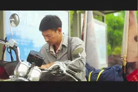 暴晒、染白发、蓄胡、做斑刘德华拍摄寻子《失孤》只为最佳视频封面