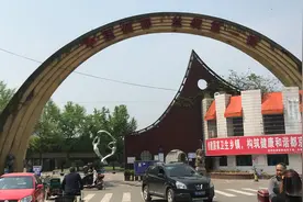 四川南充：曾经亚州最大的丝绸厂，千年绸都的辉煌视频封面