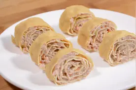 1张豆腐皮，1块五花肉，教你做千张肉卷，一口下去满嘴香视频封面