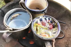 蜂窝煤炉子喝罐罐茶，坐久了味道熏的人受不了，好茶叶都浪费视频封面