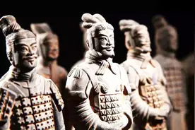 世界第八大奇迹，秦始皇陵兵马俑被发现，轰动了全国！视频封面