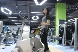 健身房豪华立式健身车使用视频教程 博菲特品牌商用高档健身车