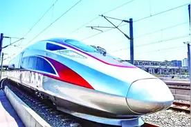 我国高铁又曝“骚操作”，再一次领先世界，外媒：他们太先进了视频封面