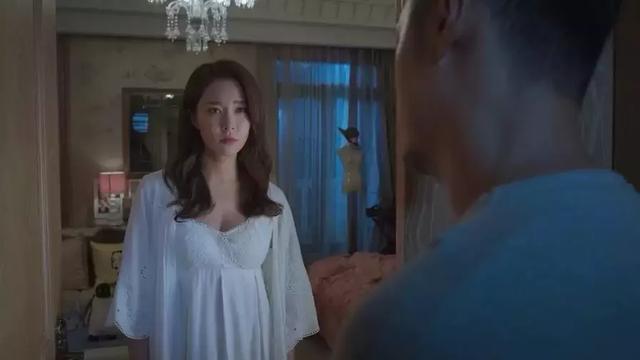 港真，余文乐你是不是有什么把柄在导演手上？