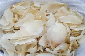 经常吃百合到底好不好，哪些人不能吃？说出来你都不敢相信视频封面