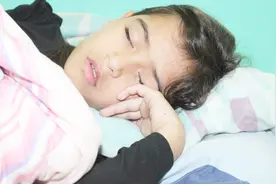 晚上做的梦，为什么早上醒来记不住了？听听专家怎么说！视频封面