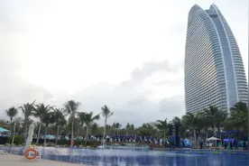 复星旅文集团董事长钱建农：未来复星旅文产品会结合办公场景视频封面