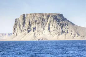 世界面积第一大无人岛，岛上环境如同火星，形成于2300万年前视频封面