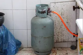 煤气罐里装的到底是什么气？煤气，天然气还是液化气？今天明白了