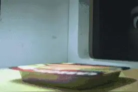 塑料袋别放微波炉里加热图片